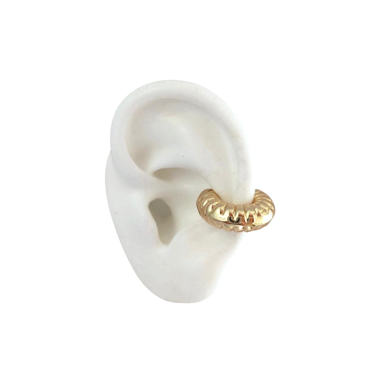 Earcuff